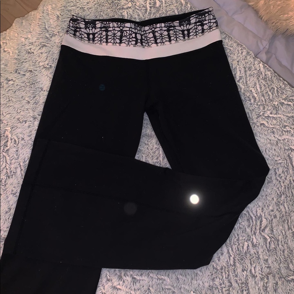 Lulu Lemon Yoga Pants Size (4-6)